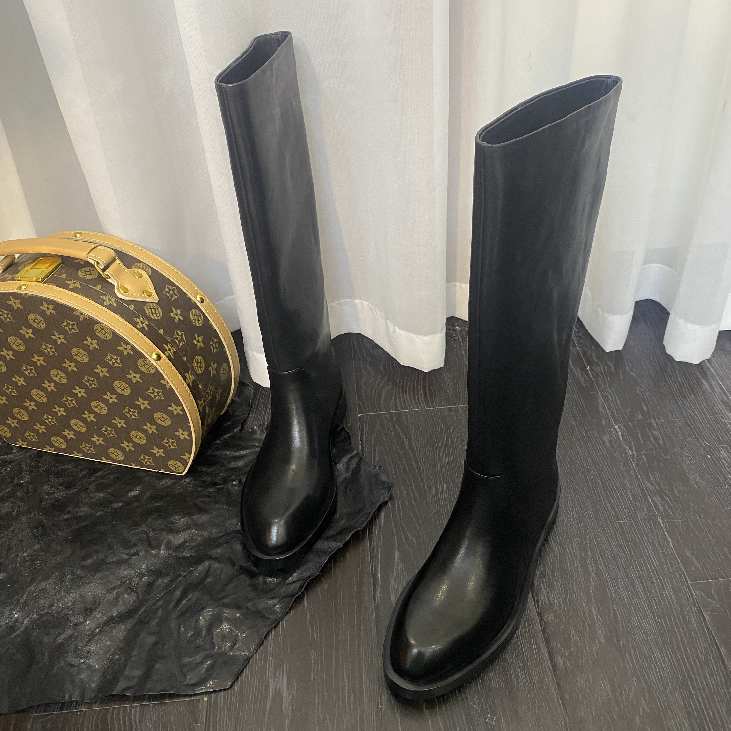 AIQINISHA【跟3厘米】加大筒真皮显瘦尖头粗跟秋冬高筒骑士靴女长靴