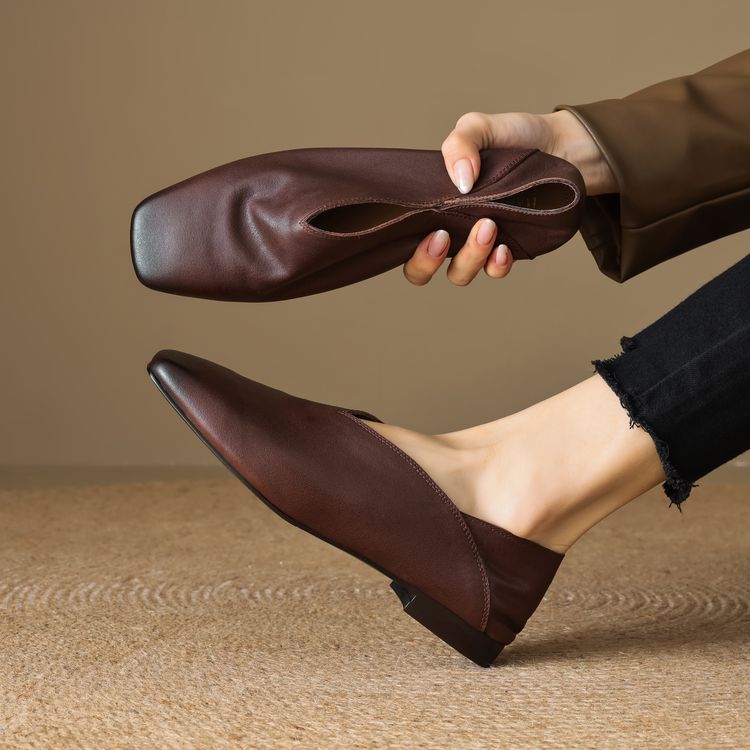 1.5cm 复古百搭舒适休闲软底单鞋秋季通勤简约时尚方头大码43单鞋