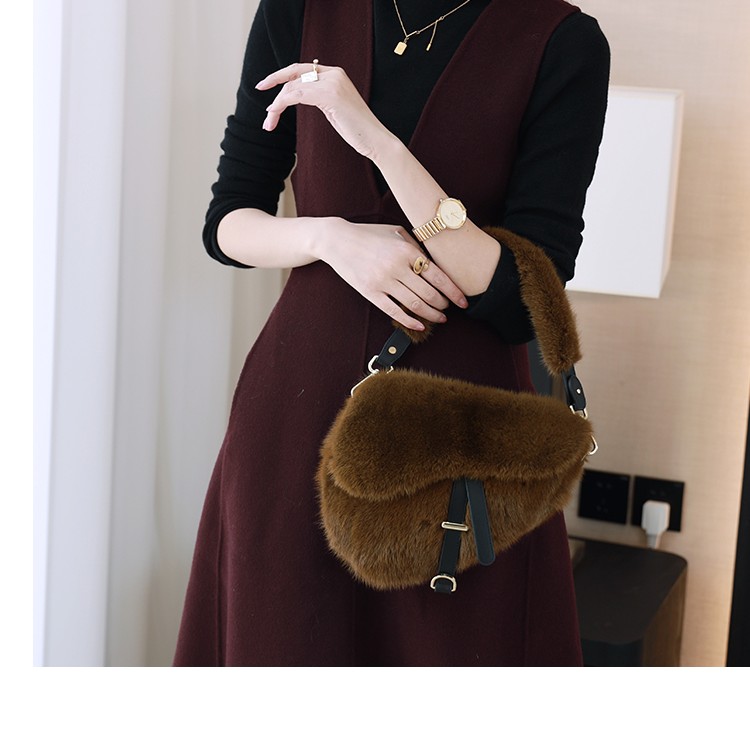 秋冬新品进口水貂毛毛马鞍包皮毛一体女包真皮真毛手提单肩斜跨包