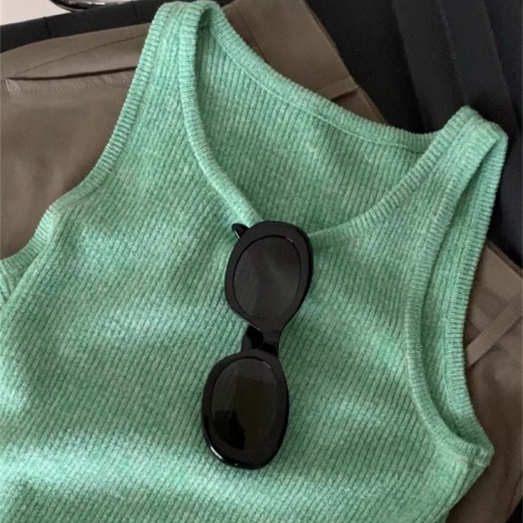 法式内搭绿色针织小吊带背心女夏季外穿修身辣妹美背短款无袖上衣