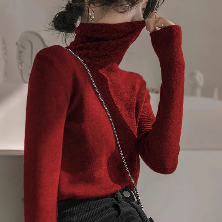 冬季高领打底衫女2025新款内搭别致针织衫修身洋气堆堆领红色毛衣