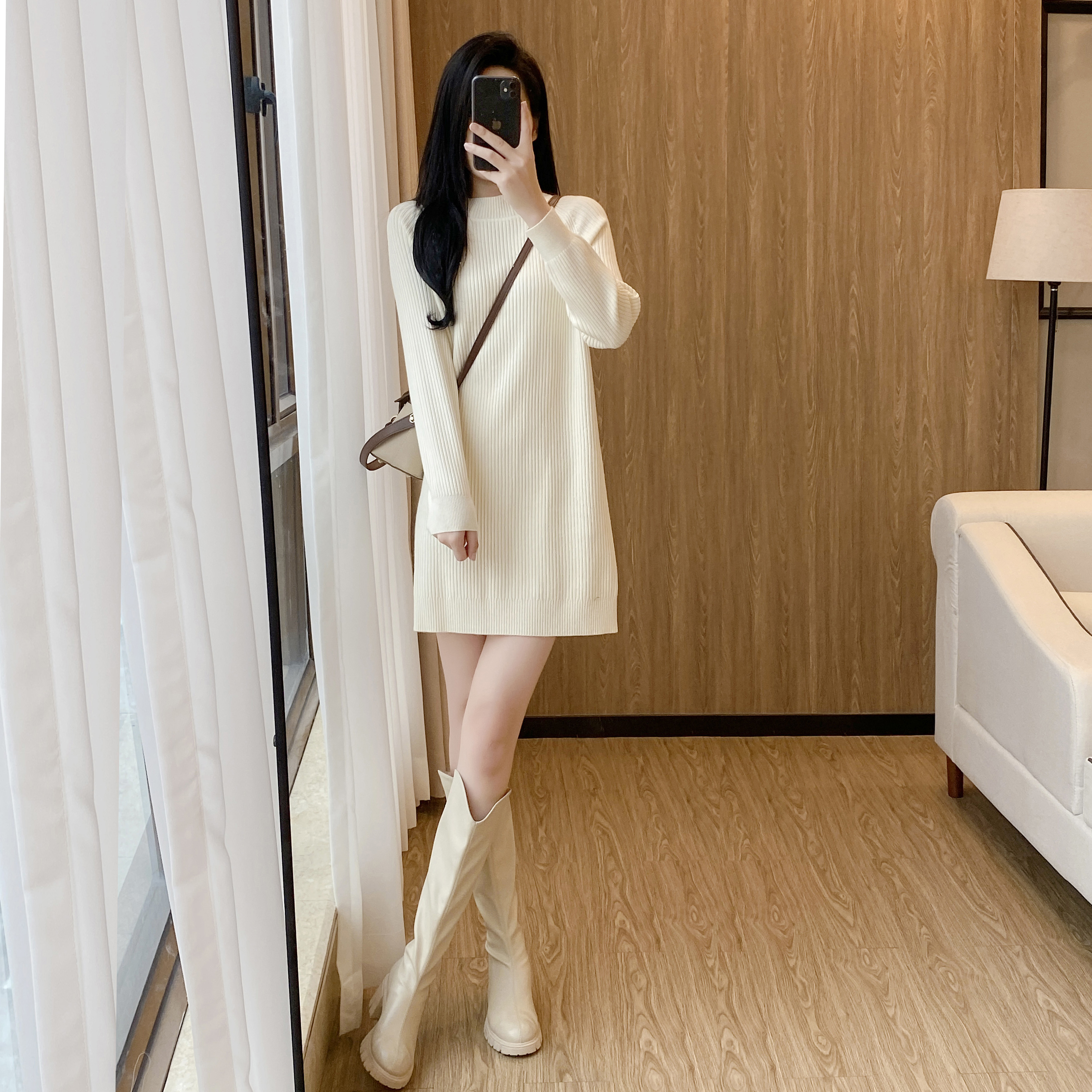 秋冬配大衣内搭半高领短款毛衣连衣裙女插肩遮肉打底针织裙小个子