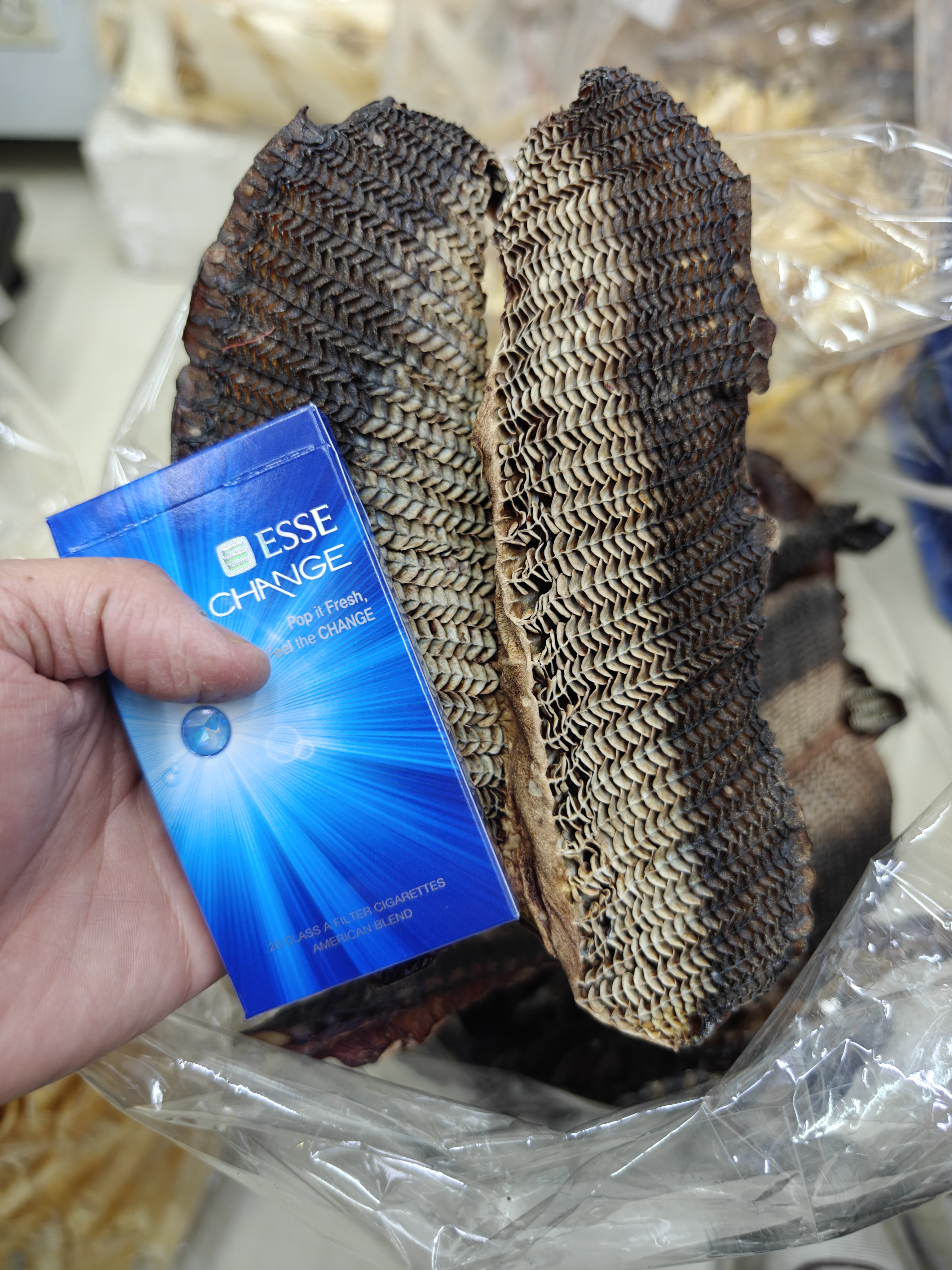 黑白腮膨鱼鳃深海野生中大号花腮整片煲汤大人小孩通用阳江海味