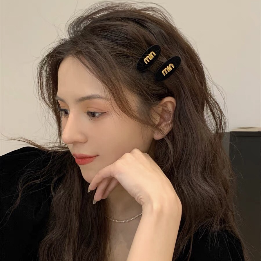 铜合金发饰F492两只装复古字母小发夹鸭嘴夹发夹饰品