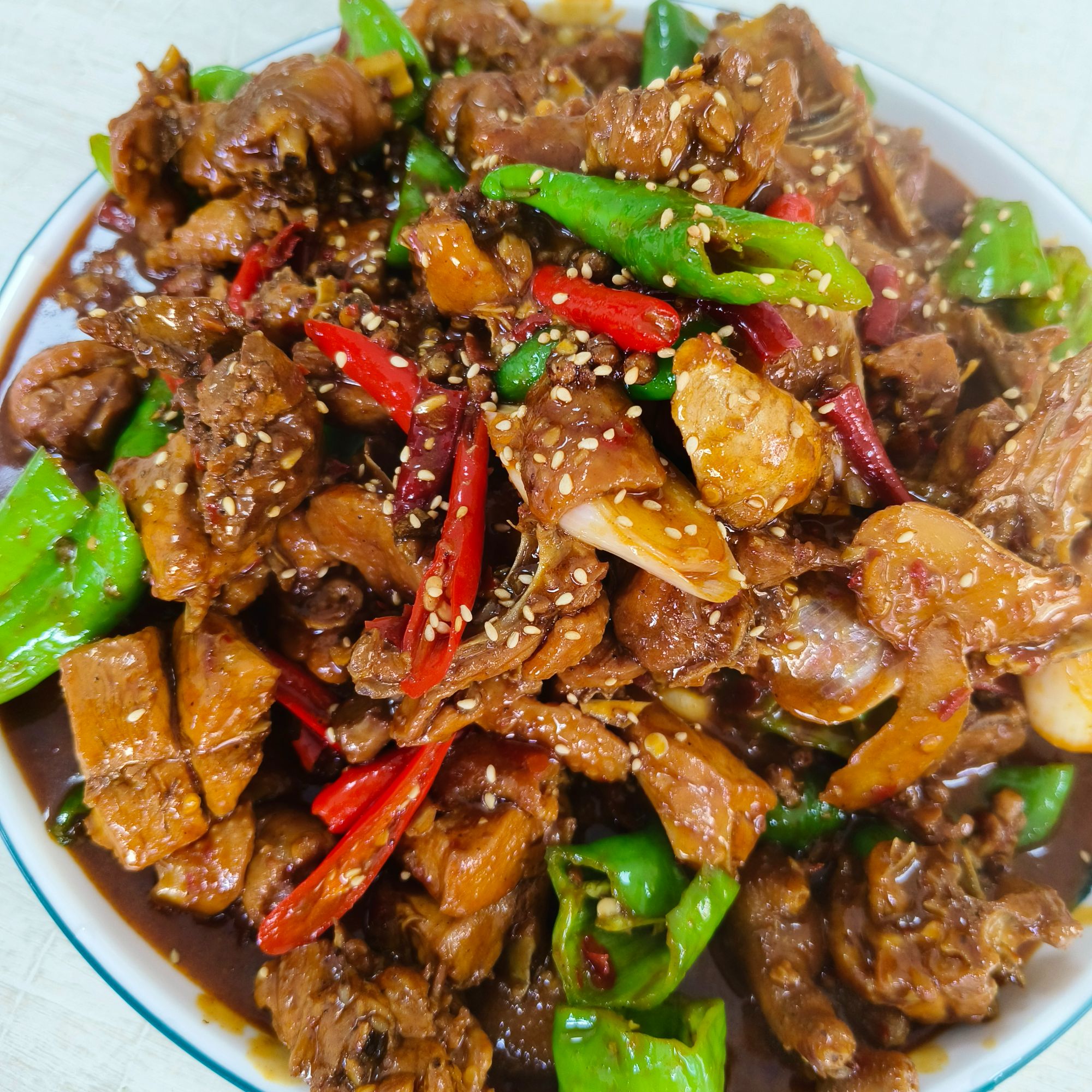 炒鸡酱料，麻辣酱香，微辣，适用于炒鸡大盘鸡炒排骨