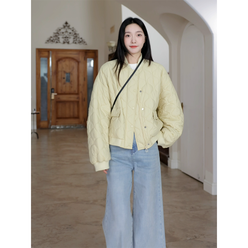 郭九九呢 温柔又休闲宽松棒球服棉服外套阔腿牛仔裤 G924Z13981