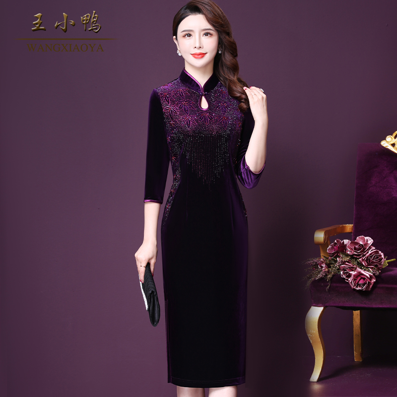 王小鸭W-JY-72608W烫钻金丝绒妈妈旗袍时尚气质婚礼宴会裙子气质