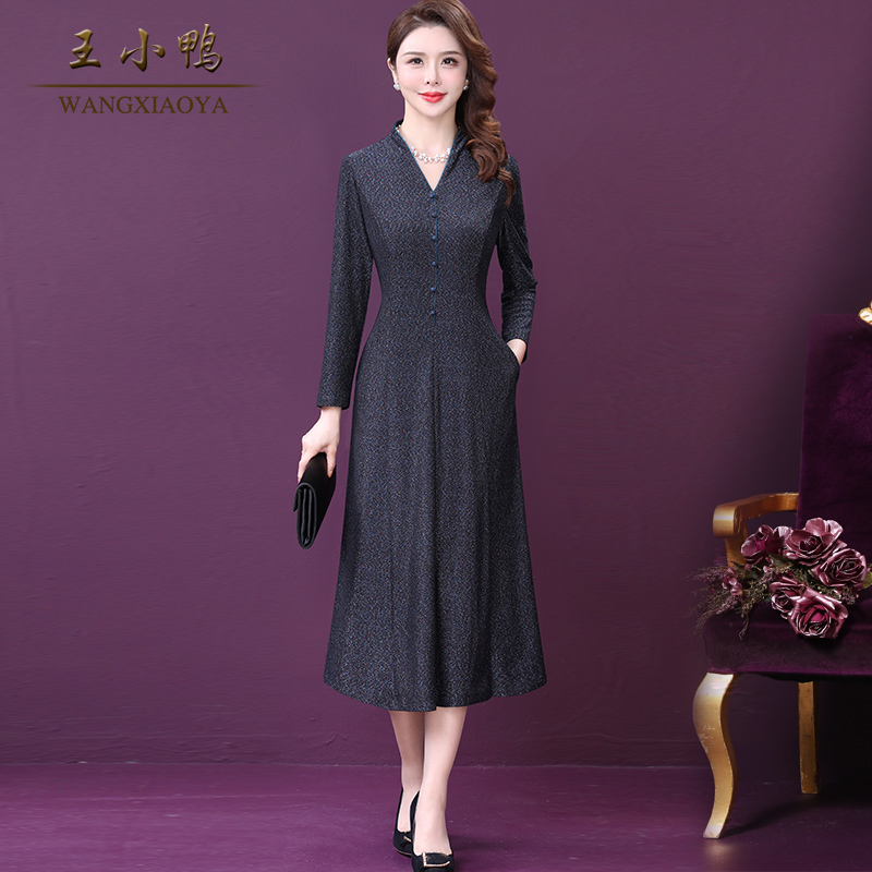 王小鸭W-XY-919027连衣裙秋季女正品流行亮丝设计感V领妈妈减龄