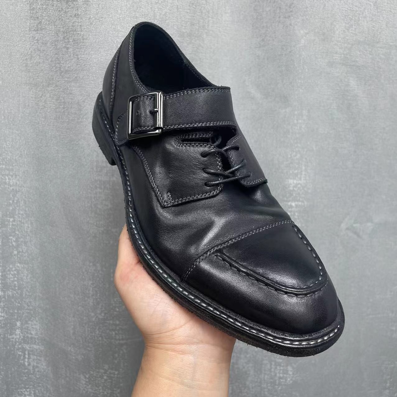 男士真皮搭扣皮鞋英伦风男鞋透气商务时尚休闲鞋低帮百搭男款婚鞋