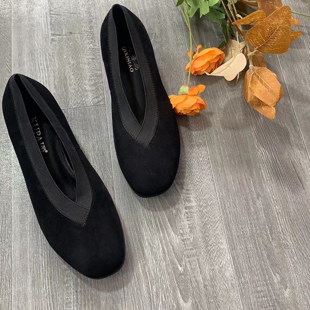 8836时尚百搭奶奶鞋3公分单鞋