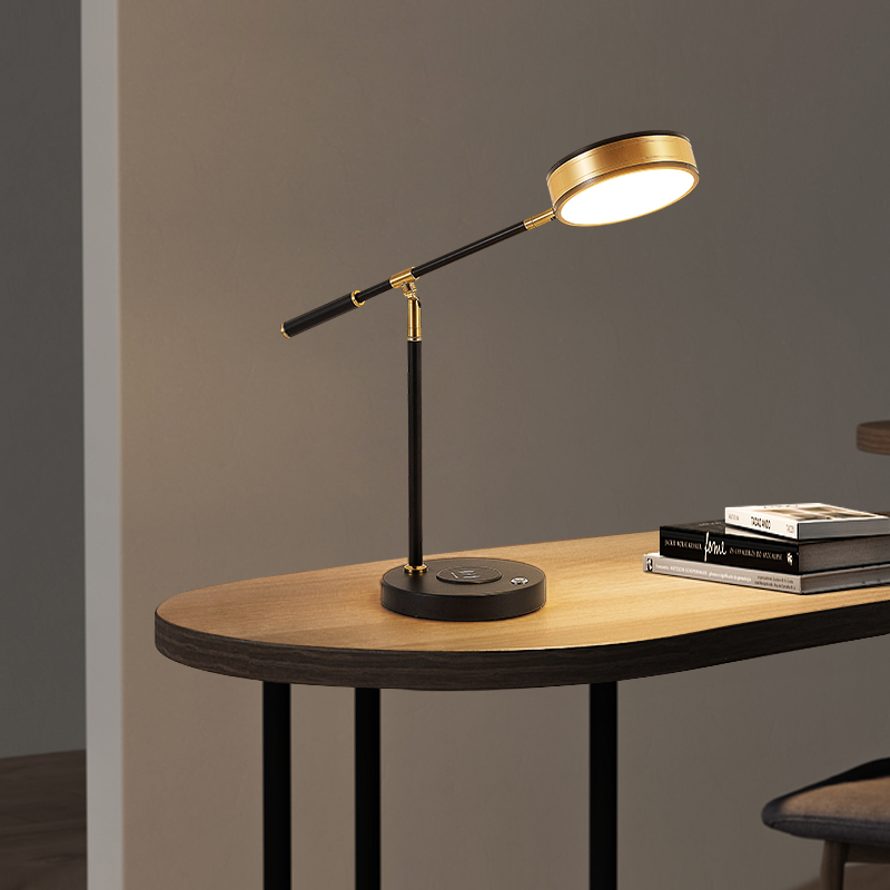 北欧轻奢现代家用护眼卧室床头节能阅读书房写字办公工作调光台灯