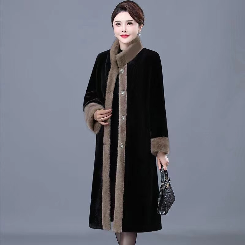 2024年秋冬季新款毛毛绒长款大衣年轻时尚百搭气质妈妈装外套