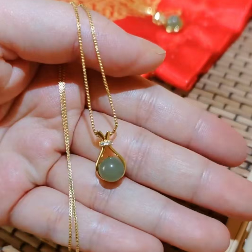 钛钢项链 精美钛钢材质百搭项链女轻奢时尚气质锁骨链