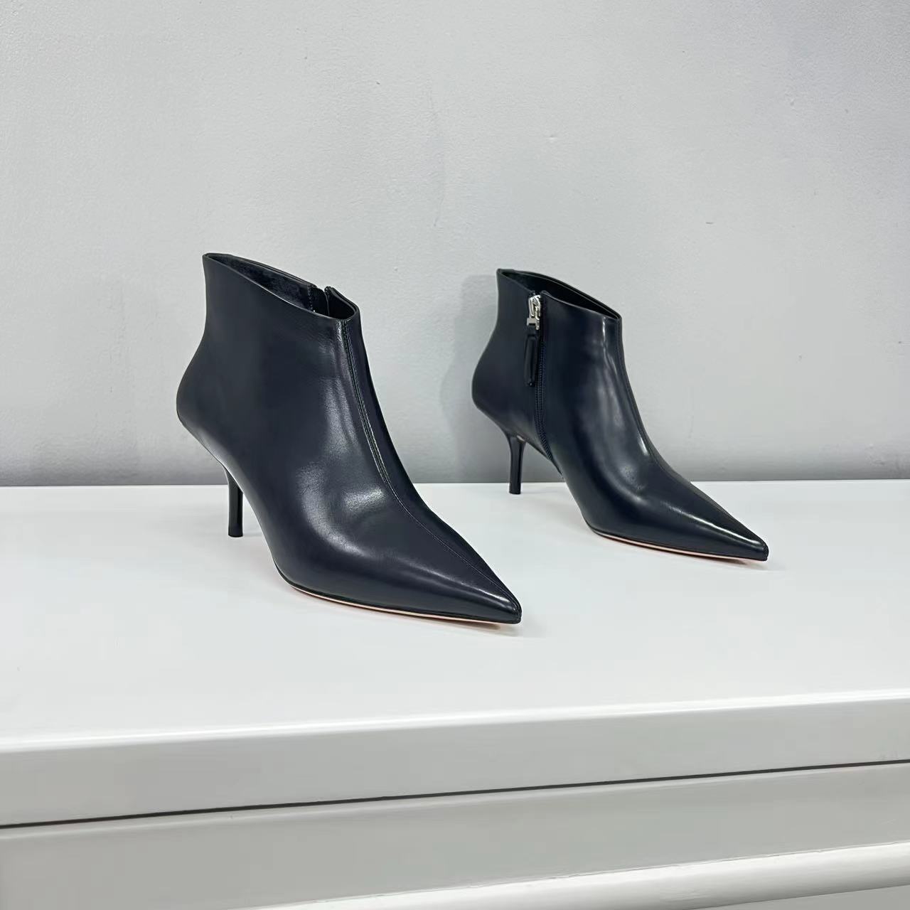 胎牛皮时装靴6.5CM极简主义风格久站不累脚气质细跟高跟尖头短靴