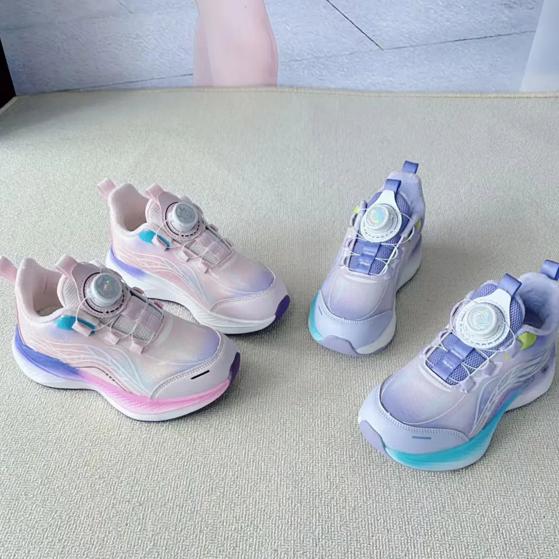 蓝猫童鞋2025冬季新款加绒二棉儿童鞋女童小学生运动鞋防滑正品