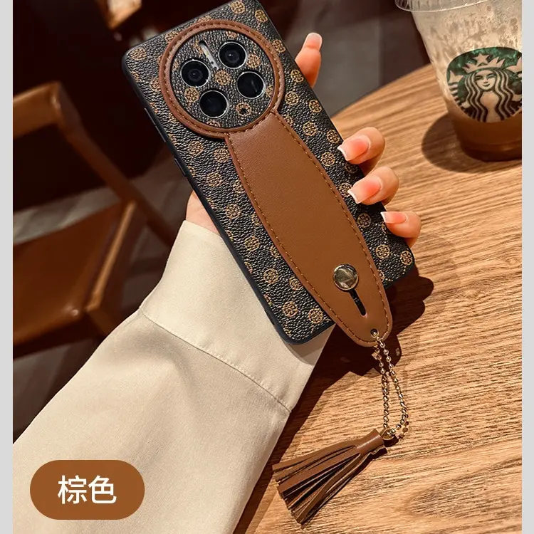 适用华为mate80promax手机壳60pro+保护套腕带支架皮质潮牌70air