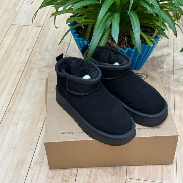 短筒棉鞋防滑时尚女款雪地靴保暖时尚雪地靴极简风