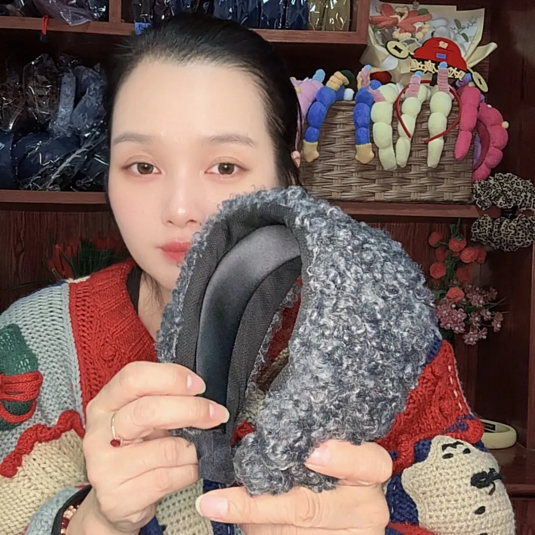 (清货款)冬季羊羔毛绒毛宽发箍宽边卷毛保暖头箍（不退不换）