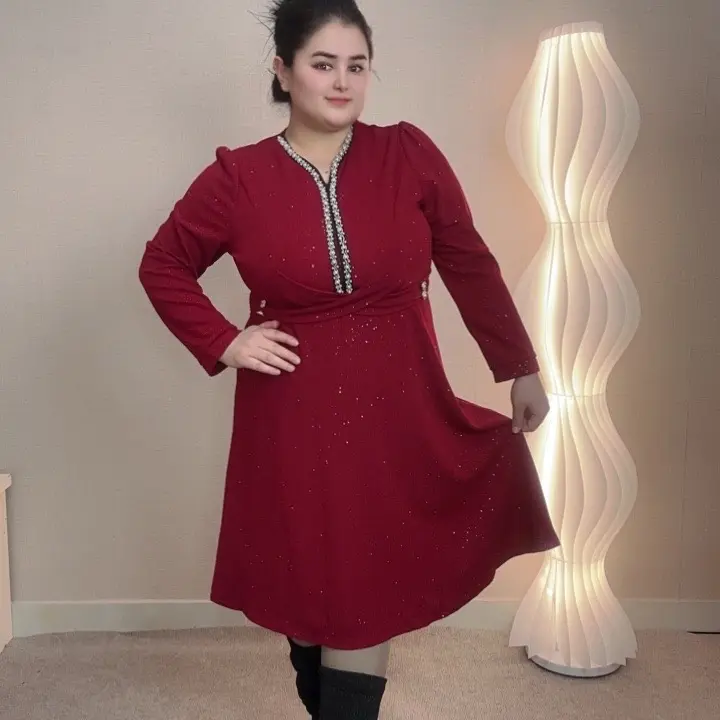 大码长袖钉珠满天星秋冬显瘦百搭气质连衣裙