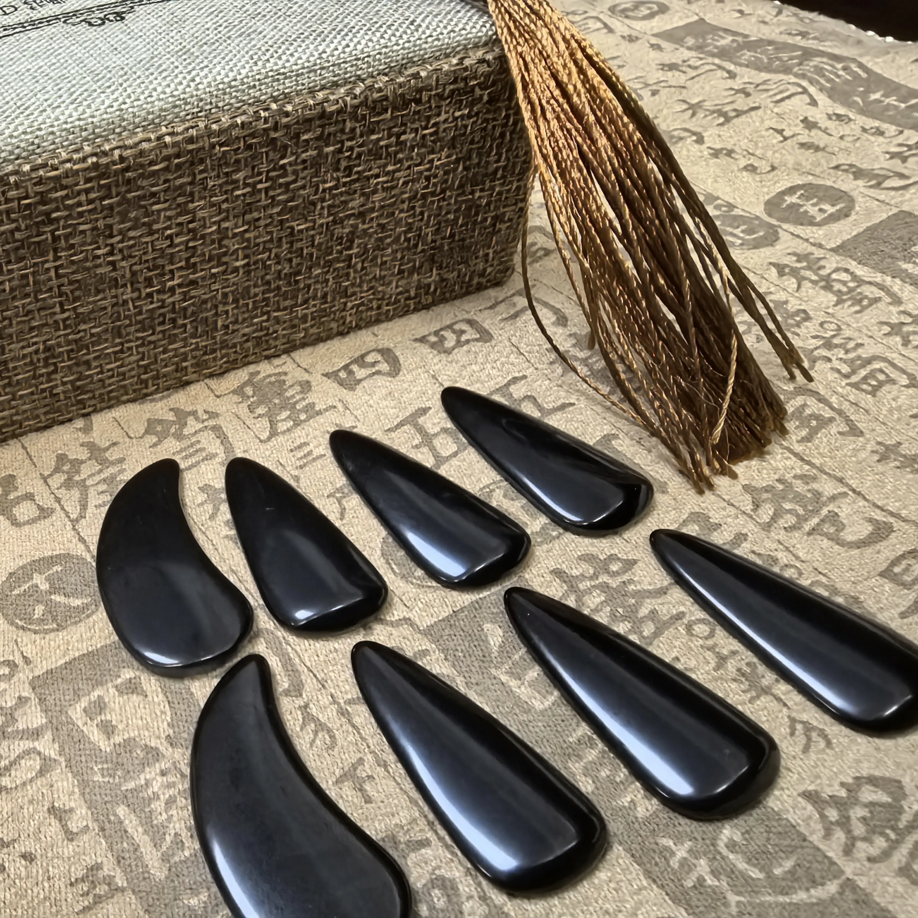 古筝指甲专业平替演奏考级单面弧成人儿童义甲艺考半结晶黑曜石