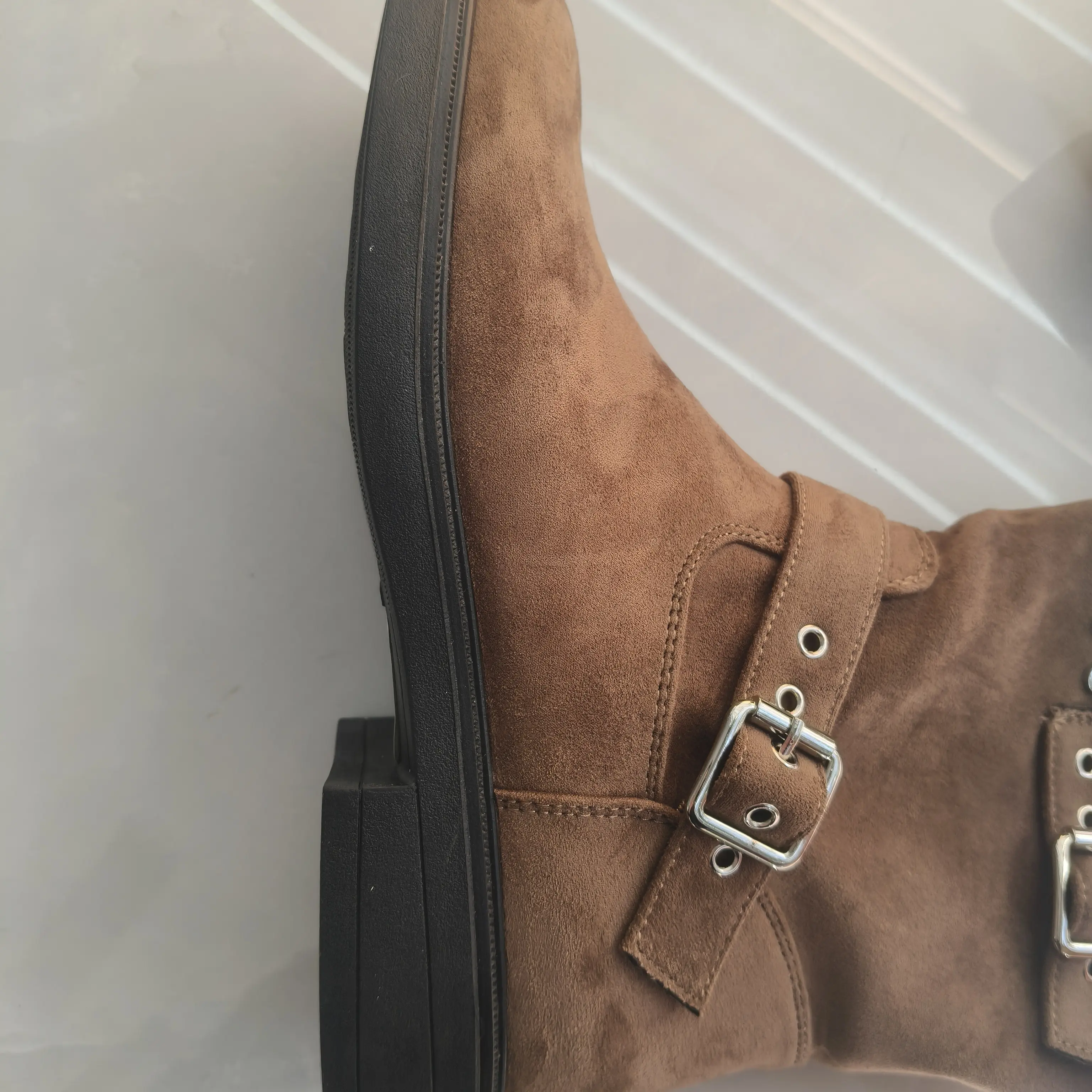 短筒休闲风低跟套筒冬季马丁靴中筒女鞋加厚时尚