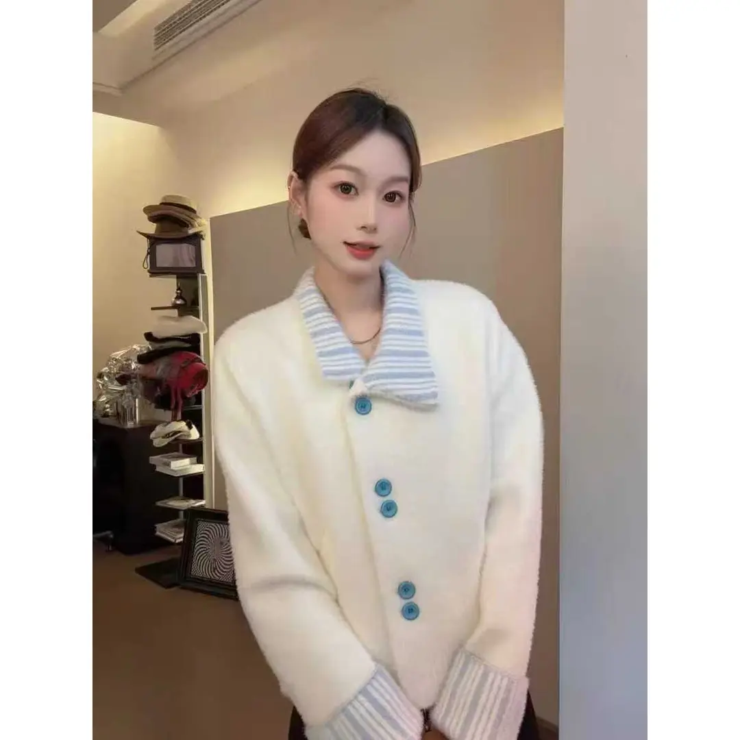 女轻奢翻领短款上衣毛呢外套长袖秋冬白色设计师厚款