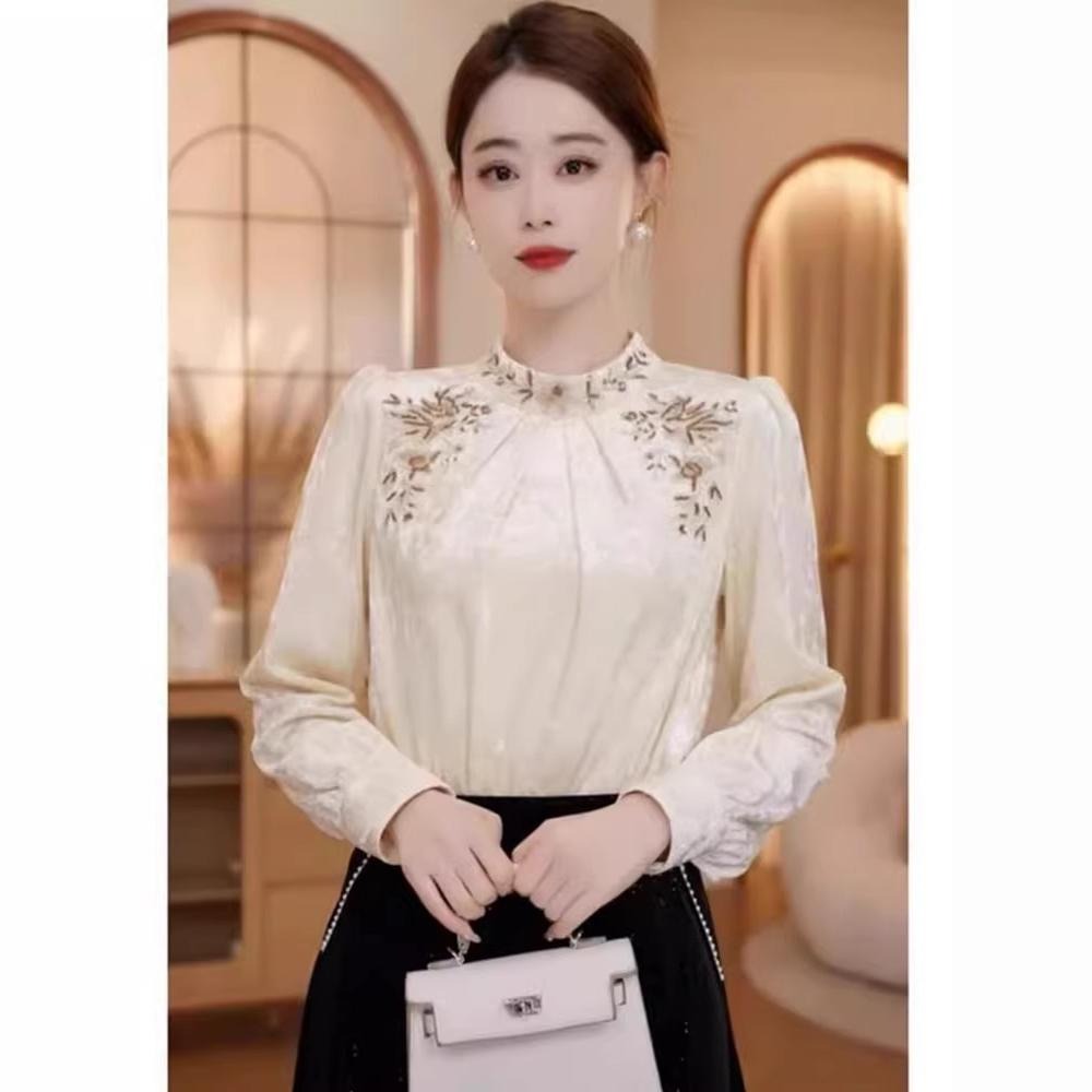 33法式高端刺绣气质长袖衬衫女2025新款秋冬时尚漂亮显瘦气质上衣
