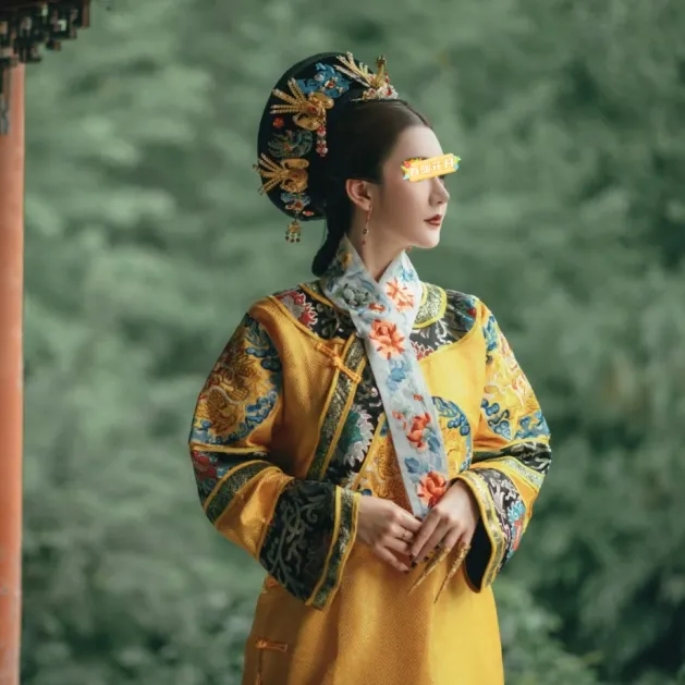 古董衣清宫贵妃装旗服古装清朝满族服装故宫怀旧格格中国风女装