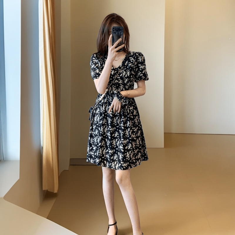 大码碎花连衣裙女装2024年夏季新款时尚气质遮肉显瘦高级感裙子潮