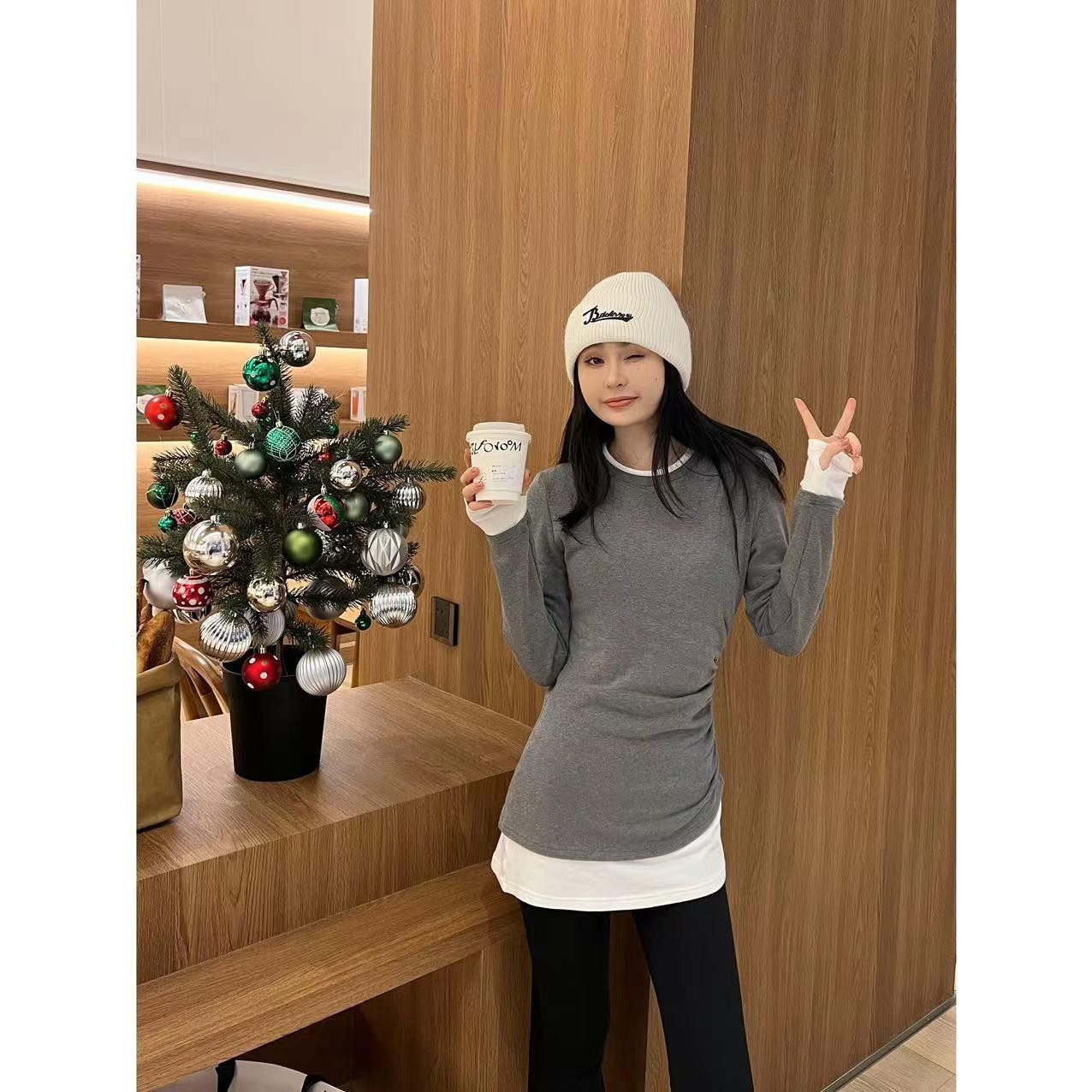 秋冬季新款高级感褶皱撞色磨毛长袖T恤女不规则搭配鲨鱼裤打底衫