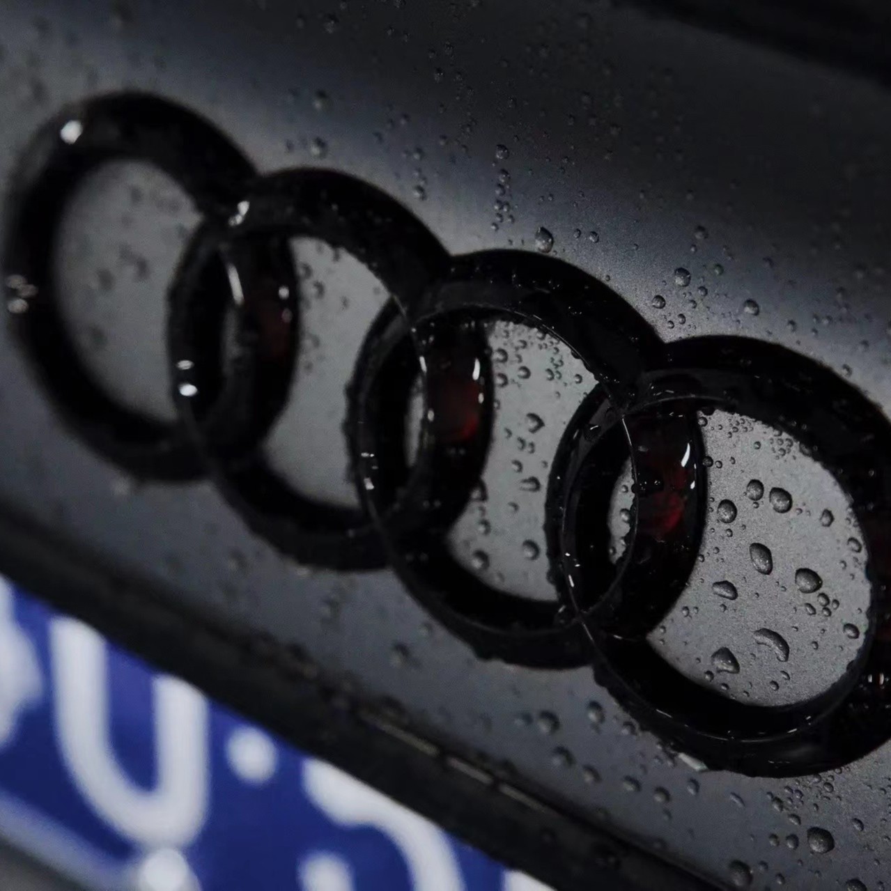 奥迪车标改装A3 A4L A5A6L Q3 Q2LQ5L四环黑色前标中网标免拆尾标