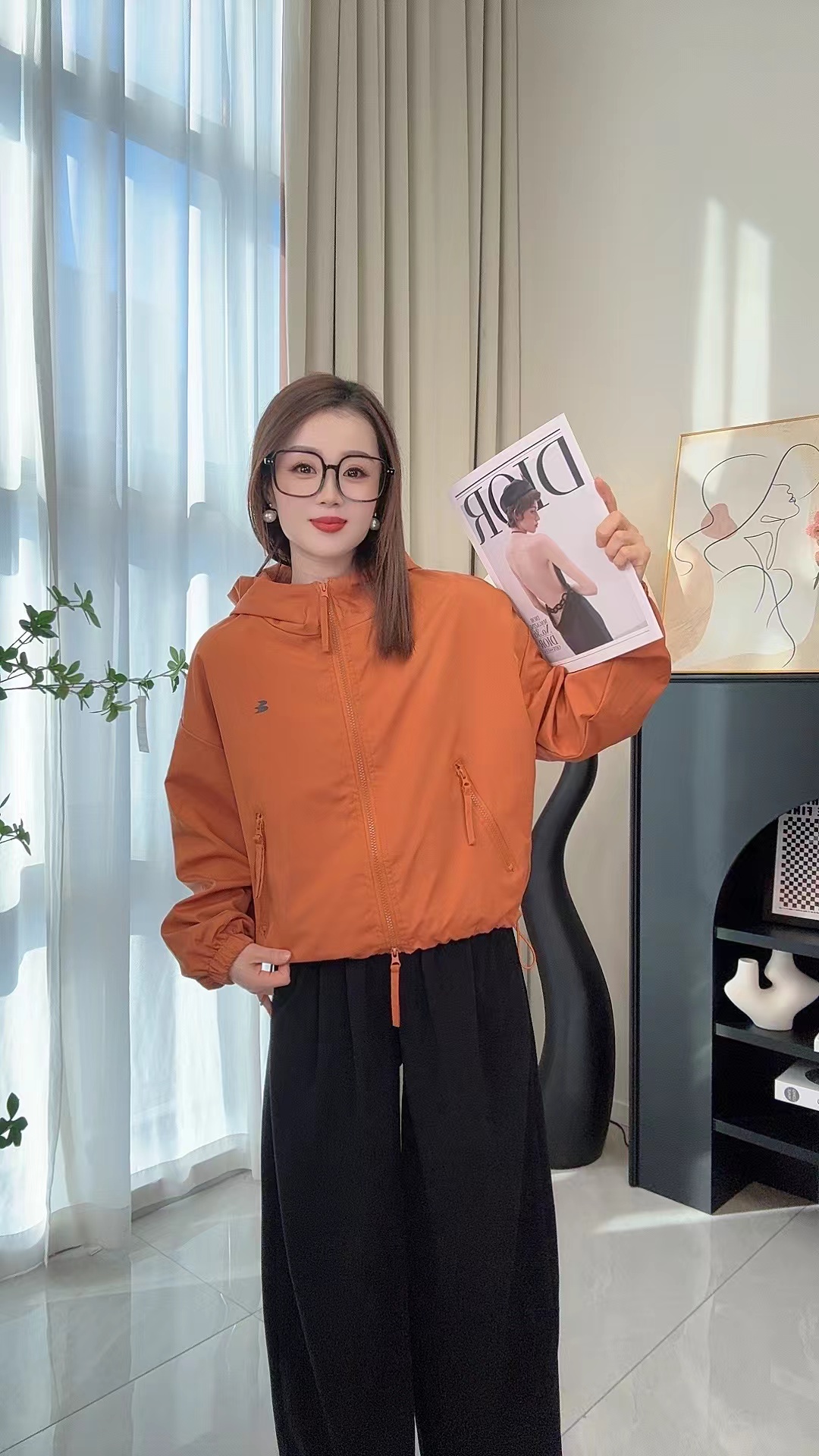 2025春秋新款连帽拉链短款小个子下摆抽绳休闲长袖冲锋衣外套女潮