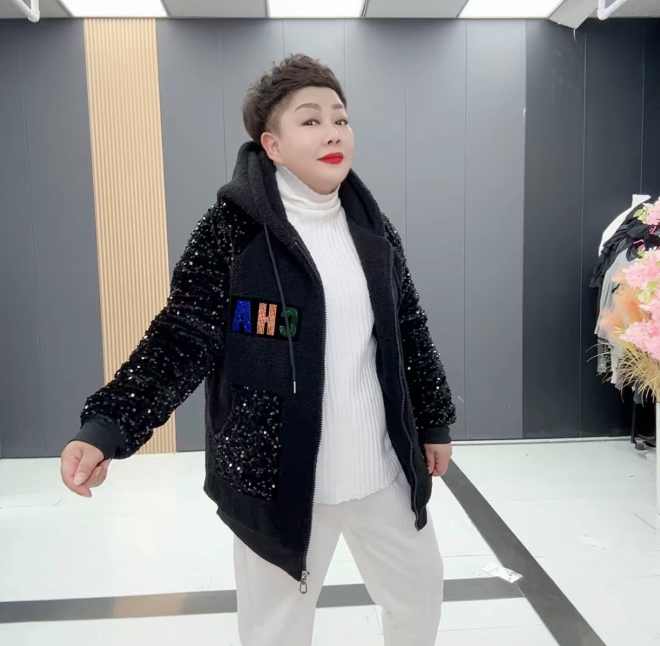 9109加棉加厚大码时尚连帽百搭减龄外套