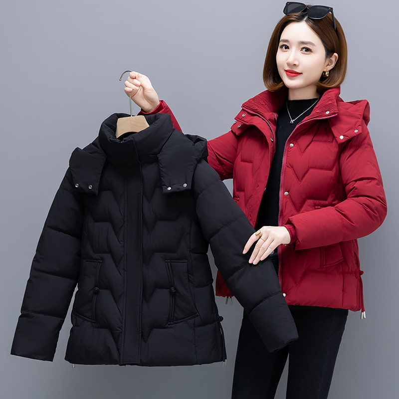 小个子妈妈冬装羽棉服短款冬季外套棉袄新款中老年人加厚保暖棉衣