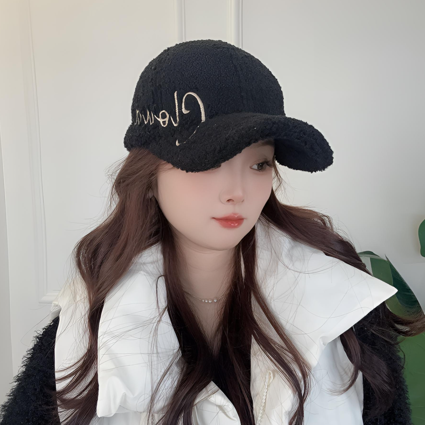 【加绒加厚】加绒加厚流光风刺绣字母棒球帽女保暖防寒毛绒鸭舌帽子
