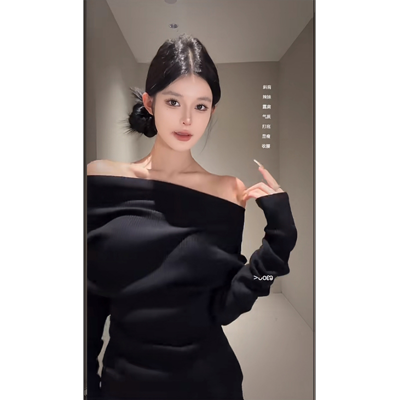 2025秋季新款时尚气质设计感辣妹斜肩收腰打底衫上衣高腰休闲短裤