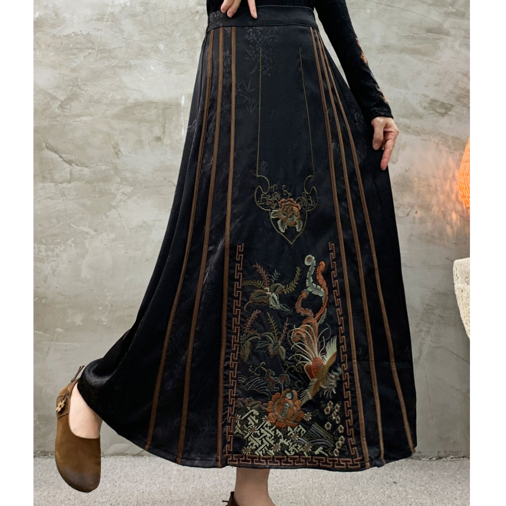 2024中式复古民族风重工定位花刺绣气质优雅百搭显瘦马面裙