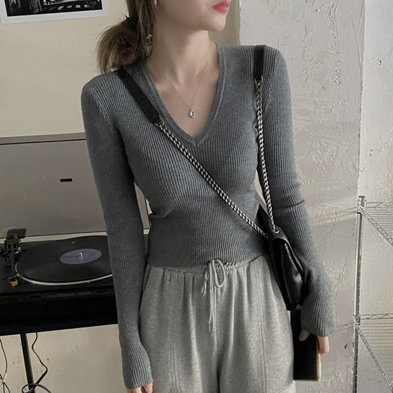 秋装女显瘦长袖洋气针织衫女百搭修身设计打底衫感秋季韩版毛衣