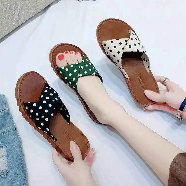 夏季外穿春季软底耐磨平跟百搭女士网红潮流ins点点凉拖时尚休闲