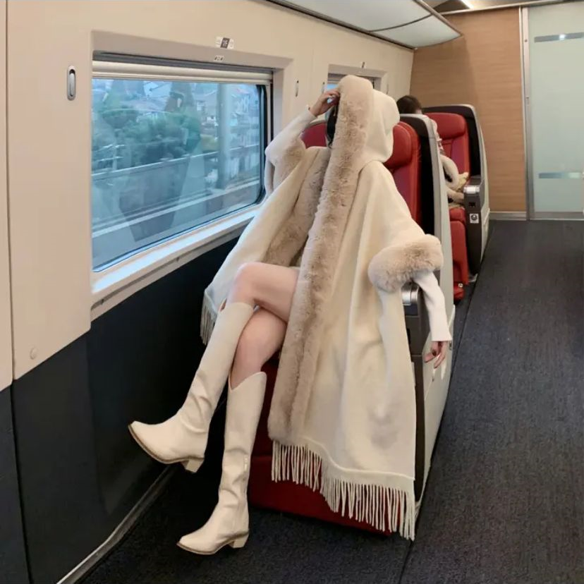 人间富贵~斗篷披肩外套连帽毛毛针织披肩大毛领披风