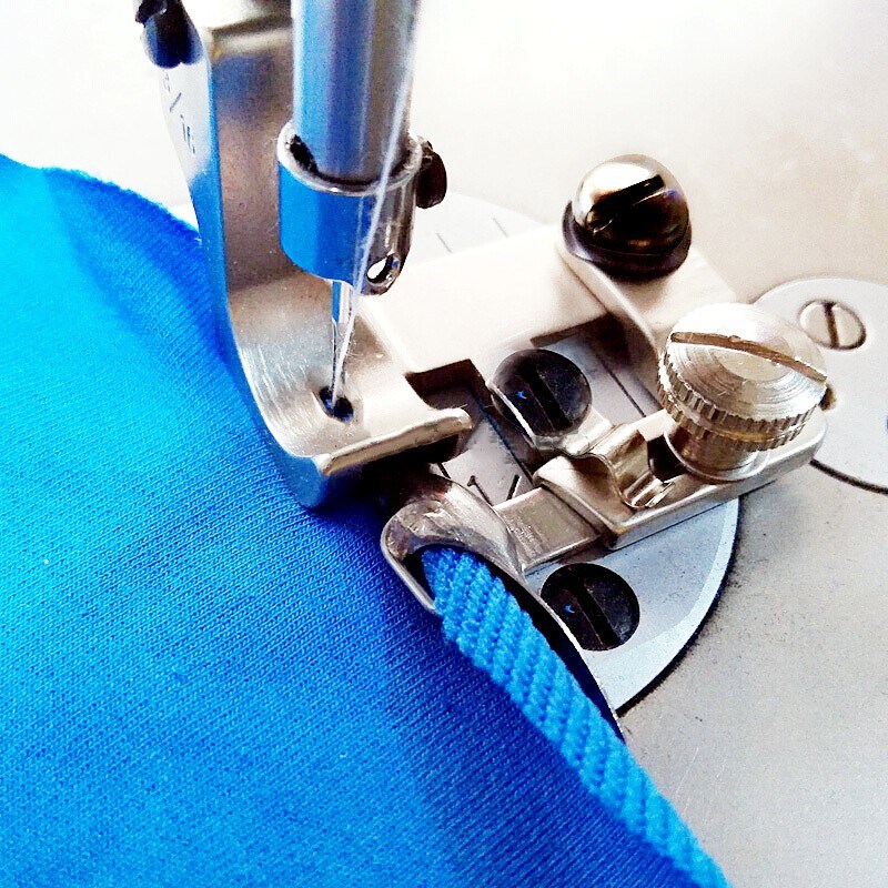 进口全钢F502弧形卷边压脚 真丝雪纺面料0.3卷边器下摆包边筒拉筒