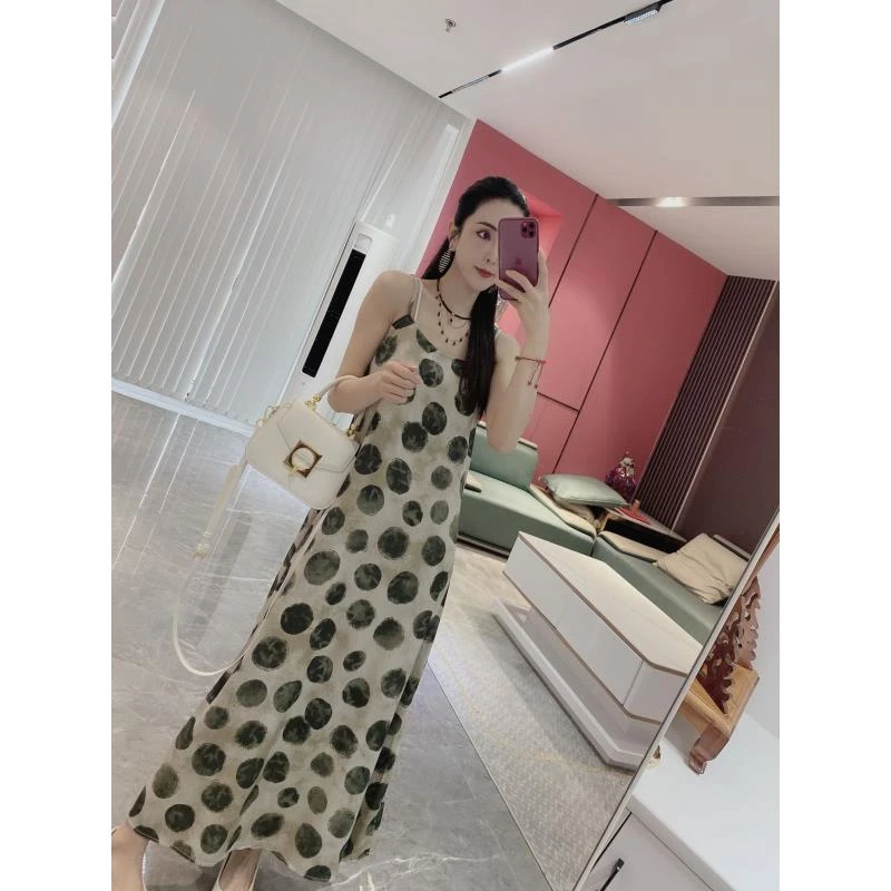 Q【丰容盛鬋】大波点吊带晕染连衣裙896