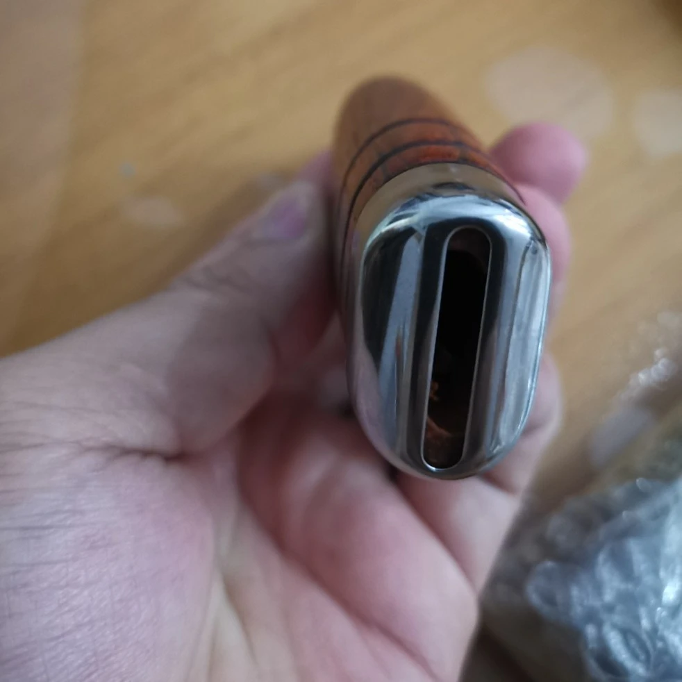 加拿大微凹黄檀刀柄