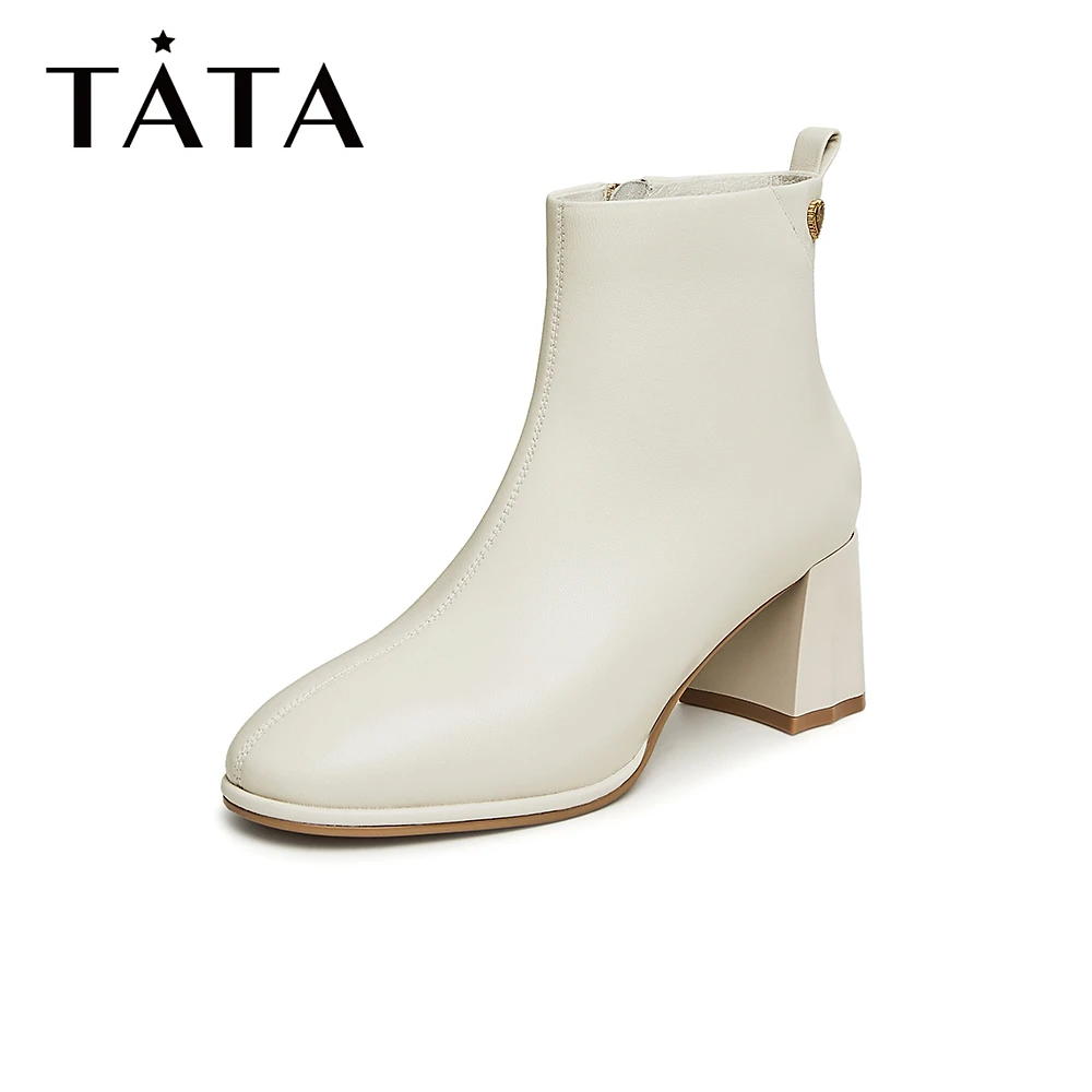 Tata/他她冬季气质纯色简约方跟粗跟时装靴女款新款XAQ02DD3