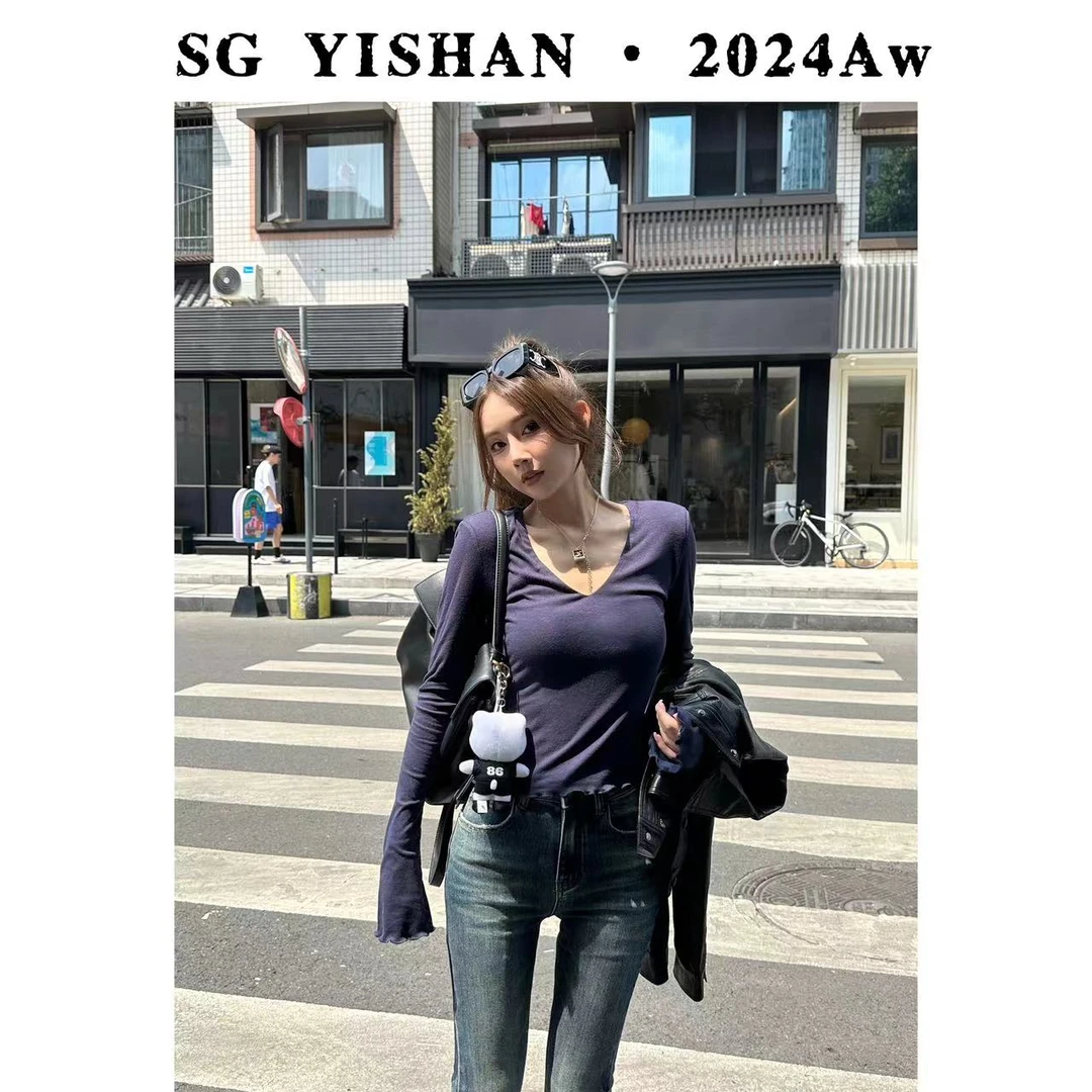 SG / 杨依姗 AW纯色V领套头长袖百搭打底衫T恤T-20241869
