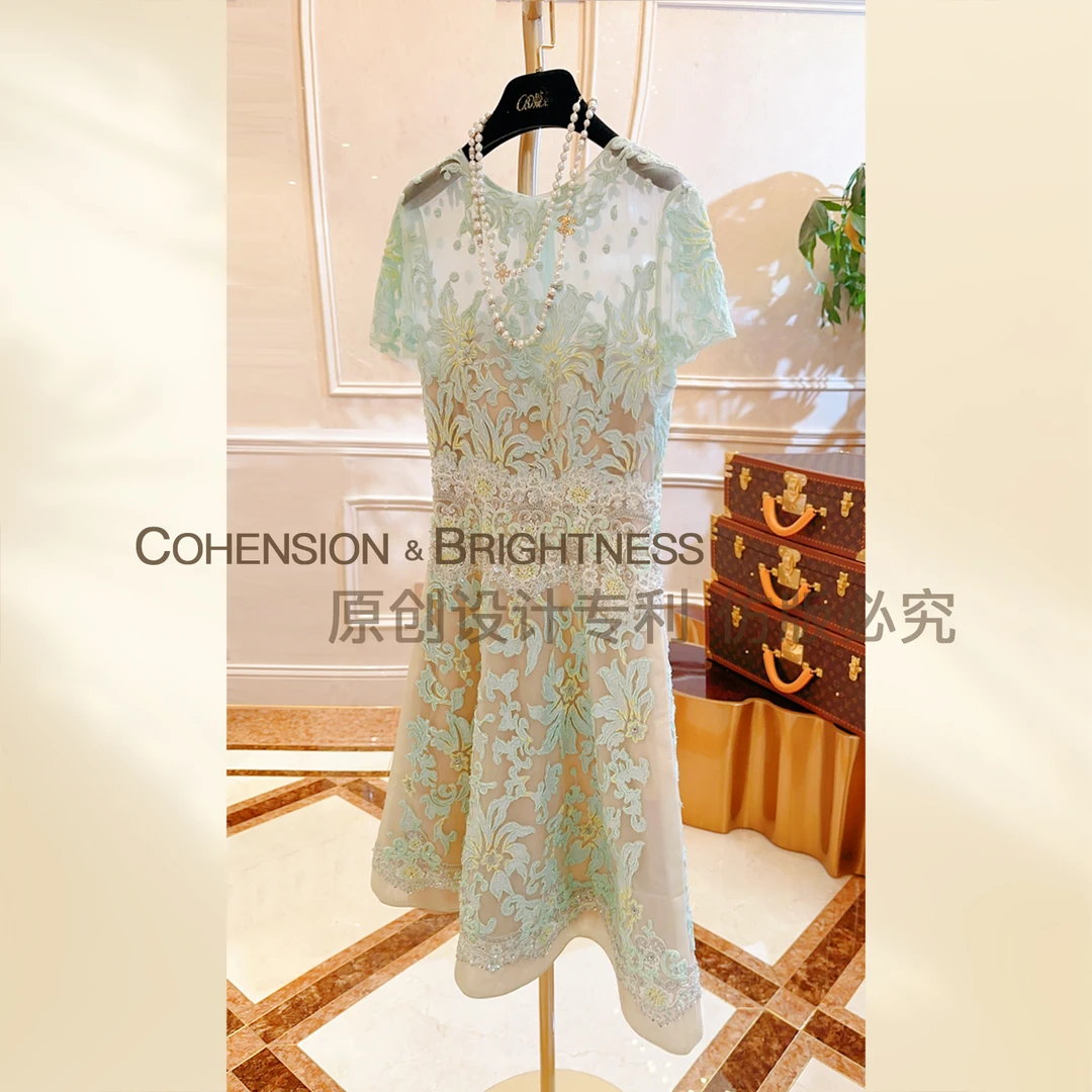 凝慧真的好【盎然春意】春季重工钉珠亮片拼接网纱刺绣连衣裙LO198
