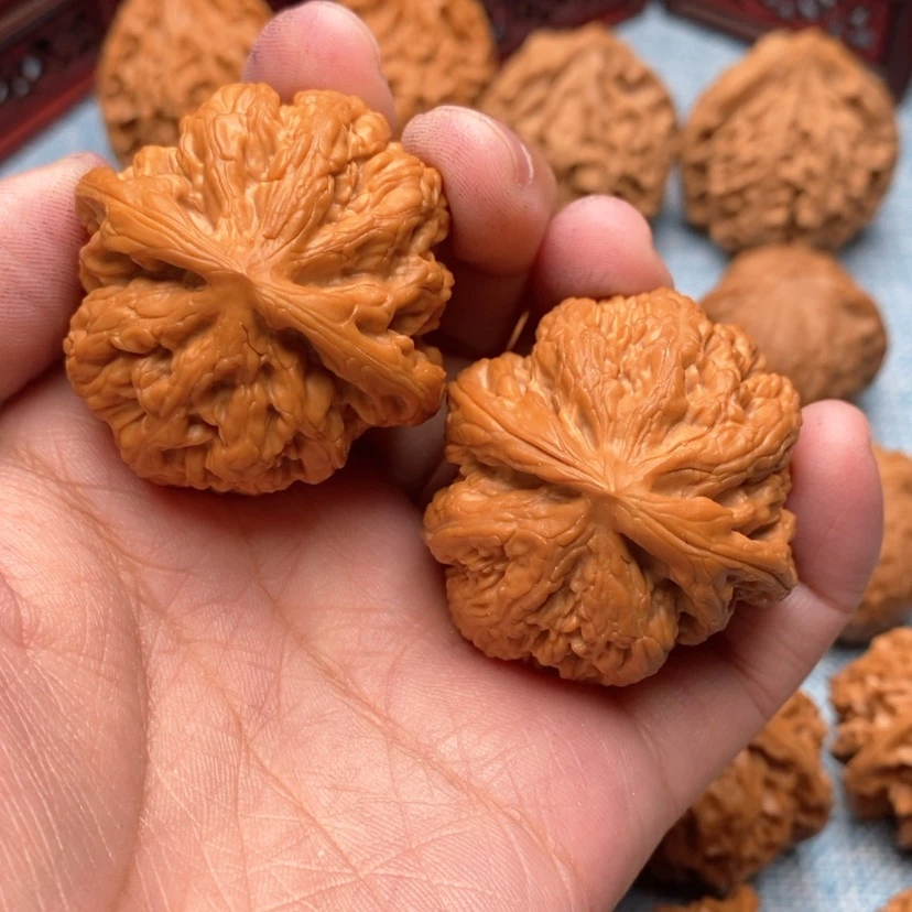 【闪购商品】文玩核桃把件宅*乐粗筋40