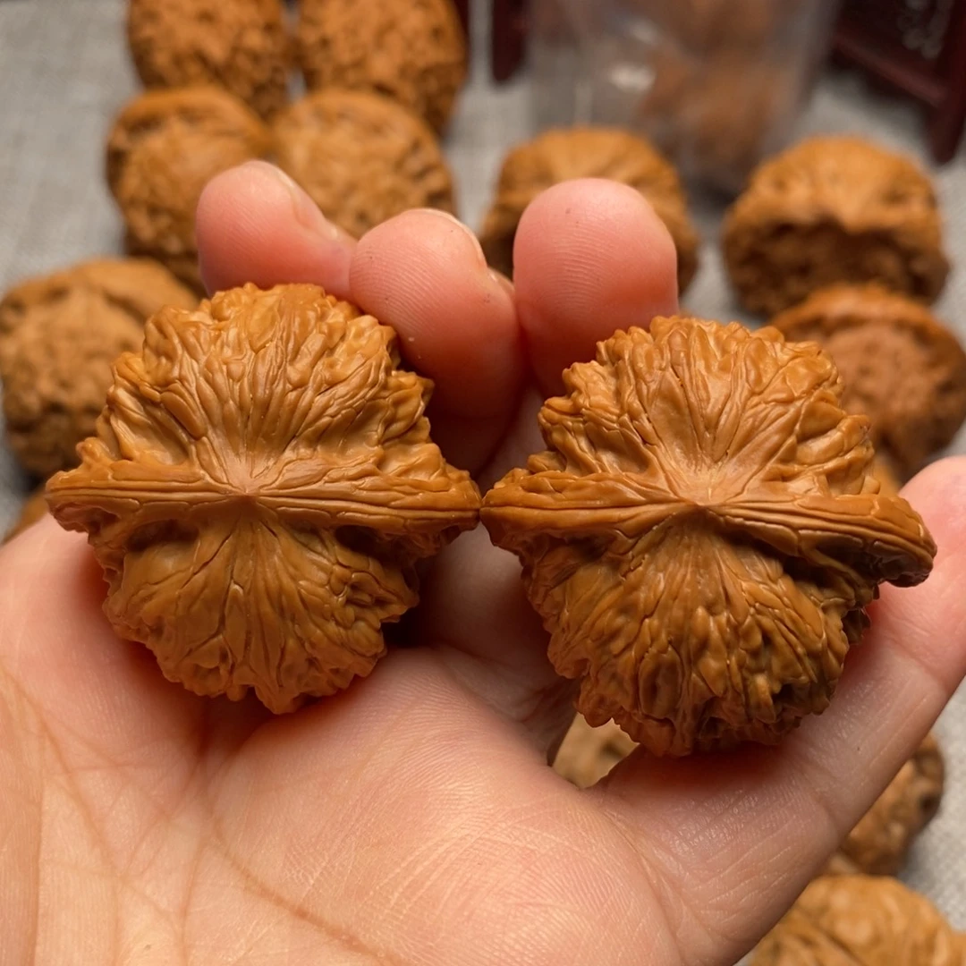 文玩核桃把件38红皮山地磨