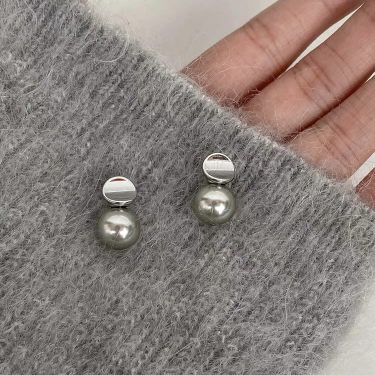 合金耳饰 韩系气质灰珠珠耳钉女几何简约小众通勤高级清冷感耳饰