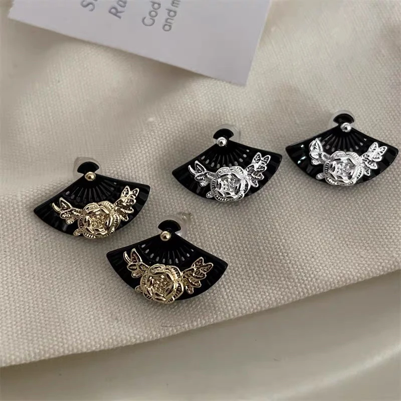 铜合金耳饰 新中式扇形花朵耳钉复古小众设计感耳环高端大气个性